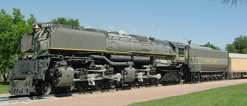 Jaap Horst History of Technology page: Rivarossi Challenger locomotive of  the Union Pacific Railroad company