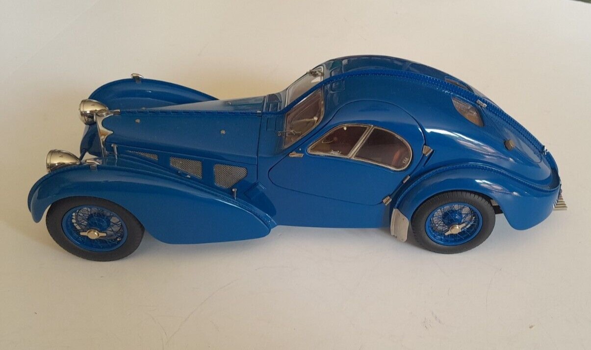 8) Burago Die Cast Model Cars 1/18 & 1/20 Scale